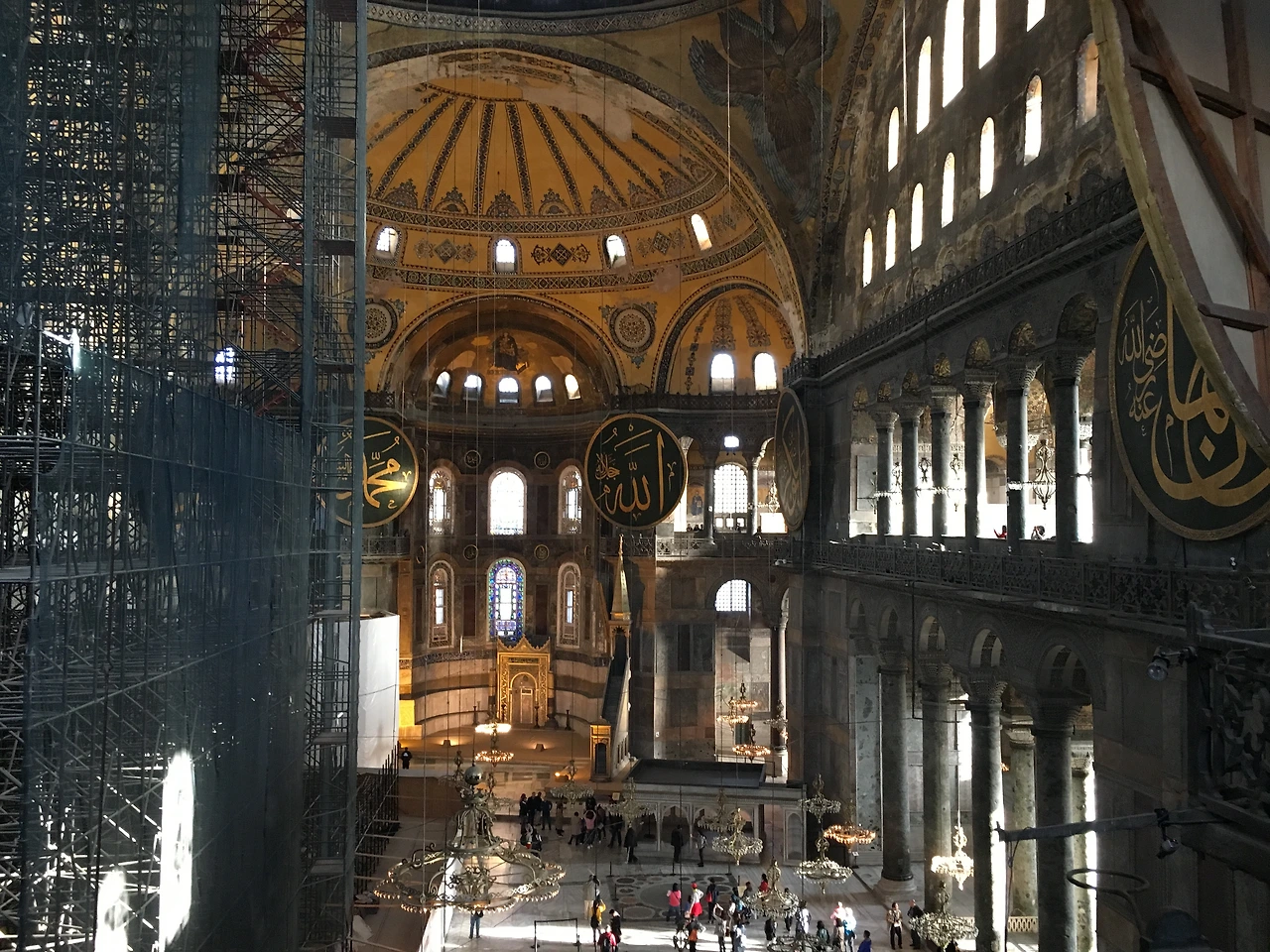 복원중인 성소피아 성당.JPG