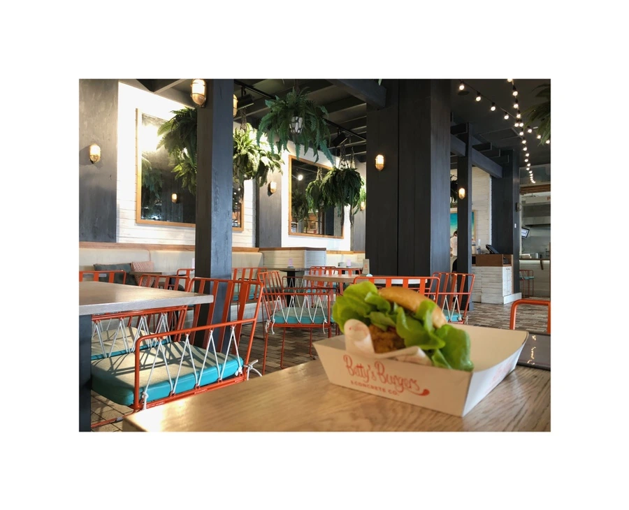 IMG_8989.jpg?type=w966