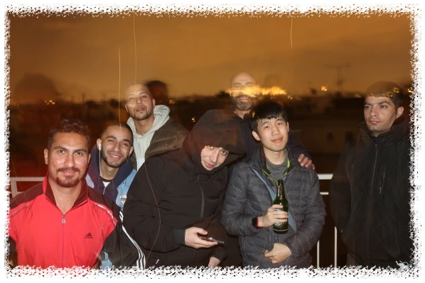 아테네IMG_0662멀리 아크로폴리스언덕 불빛이 보인다.JPG