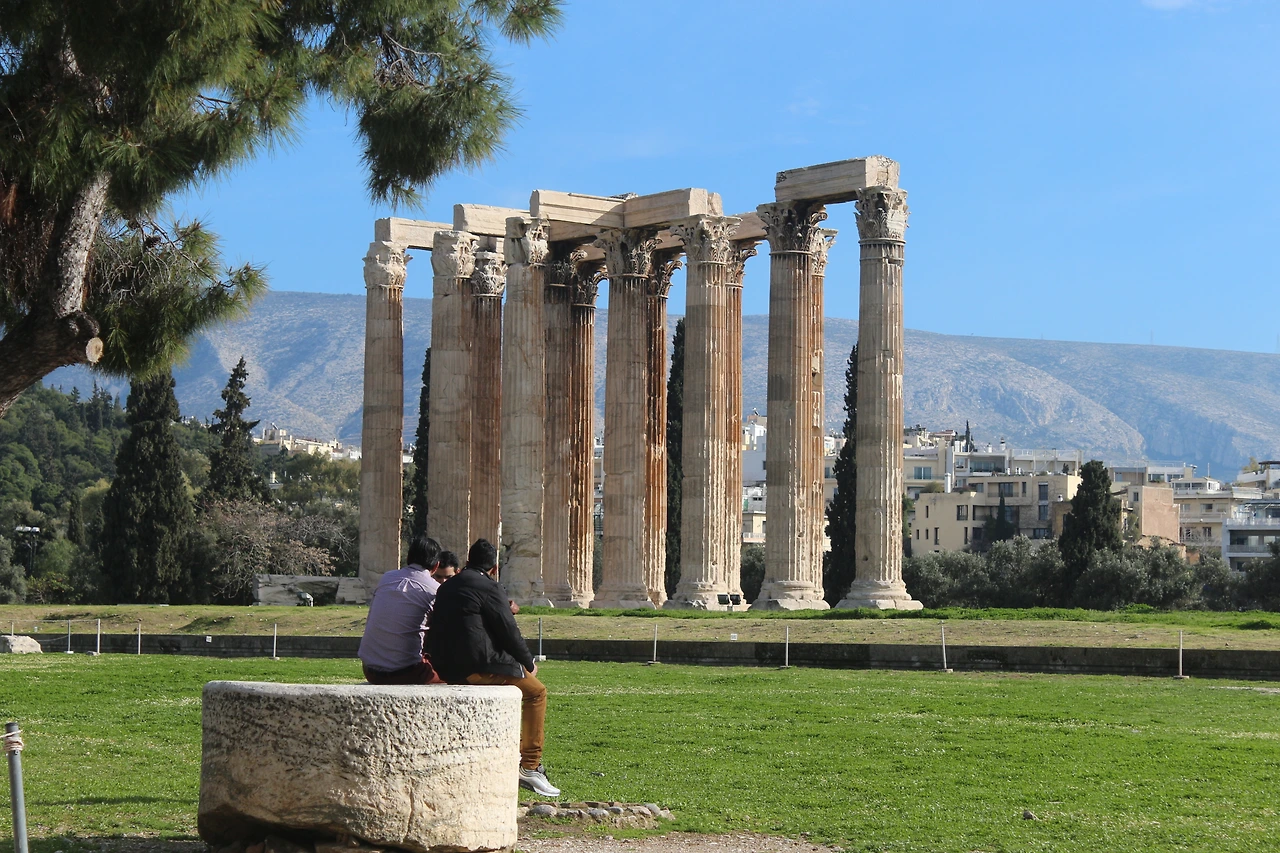 아크로폴리스에서 잘 보이던 올림피아 제우스신전.JPG