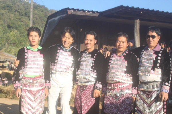 몽족마을새해풍경478이방인에게호의적인.JPG