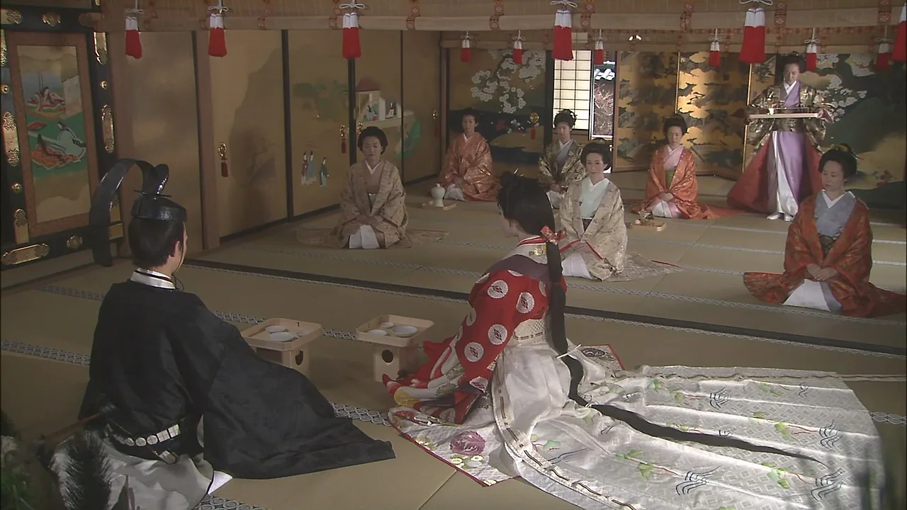 GVKcnAqaAAALSq4?format=jpg&name=large