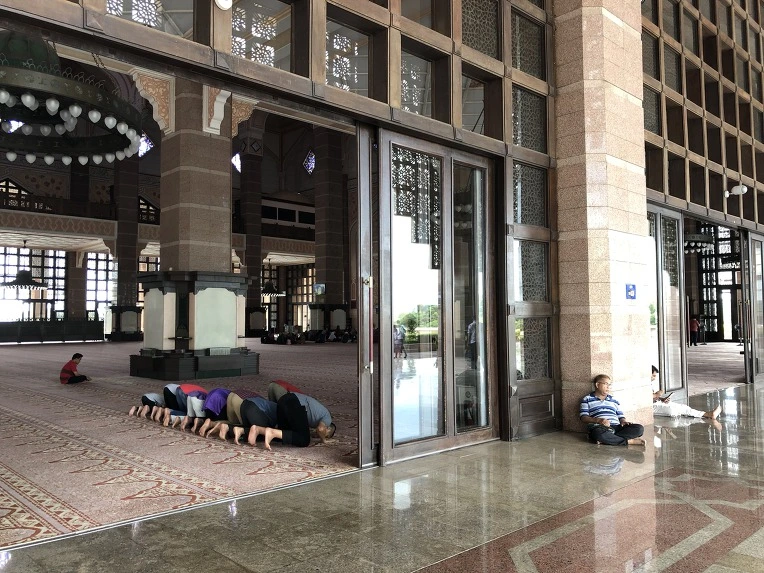 992D094A5C5ED4E926333F