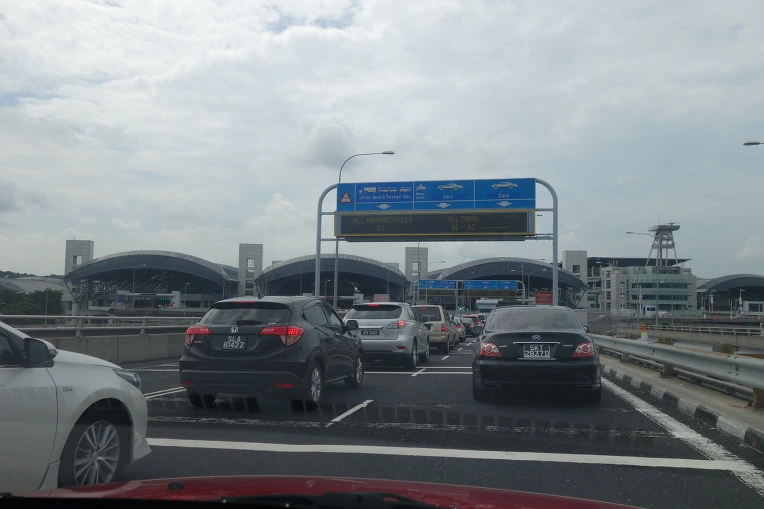 990CD63359B13C30218FA4