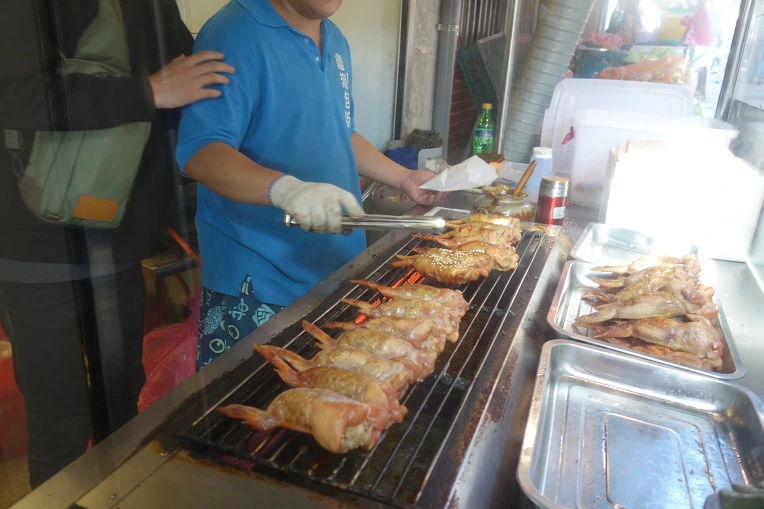 99F01E455A9FE7581A759A