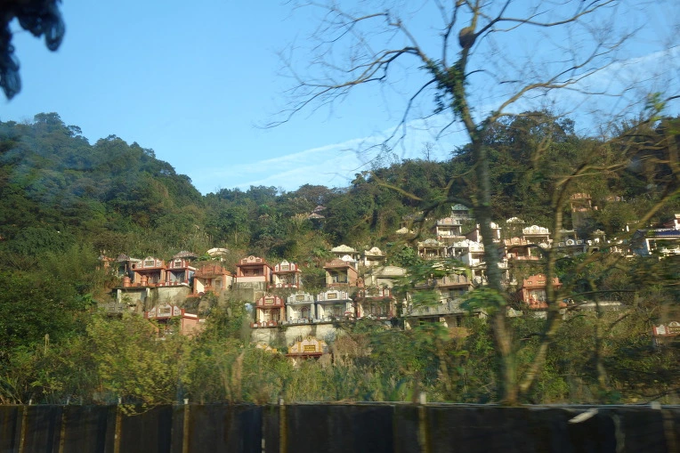 9952DC495A9FE79205A5A2