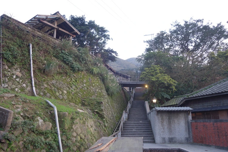 99C97F495A9FE795111D2F