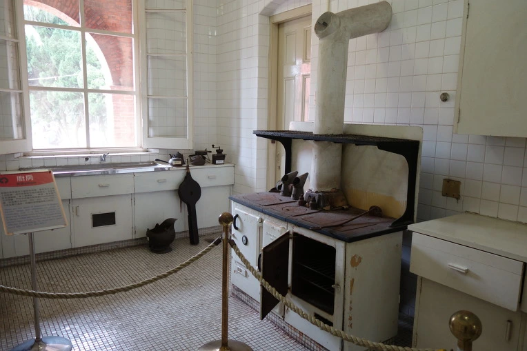 99BE543D5A9956B5241919