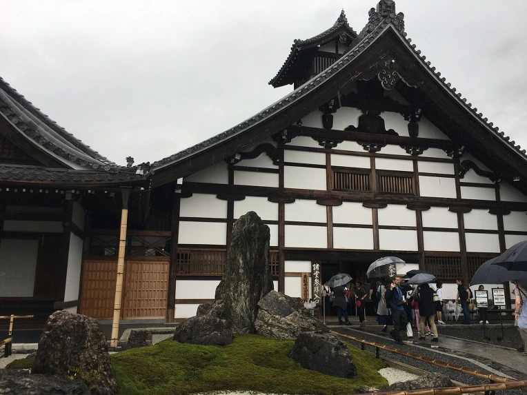 9922CE3359D78ABF289657