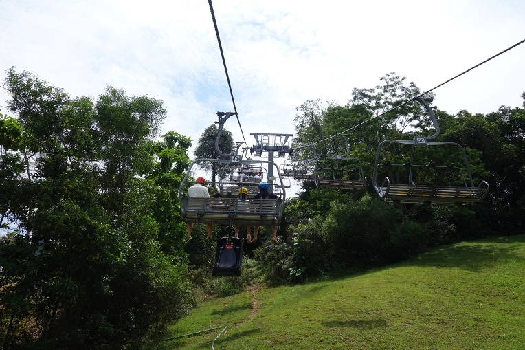 9939EE3359B13CC32840E4