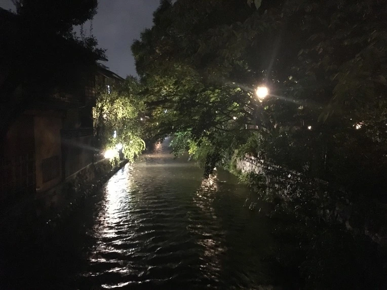 99DD673359D78CD303F174