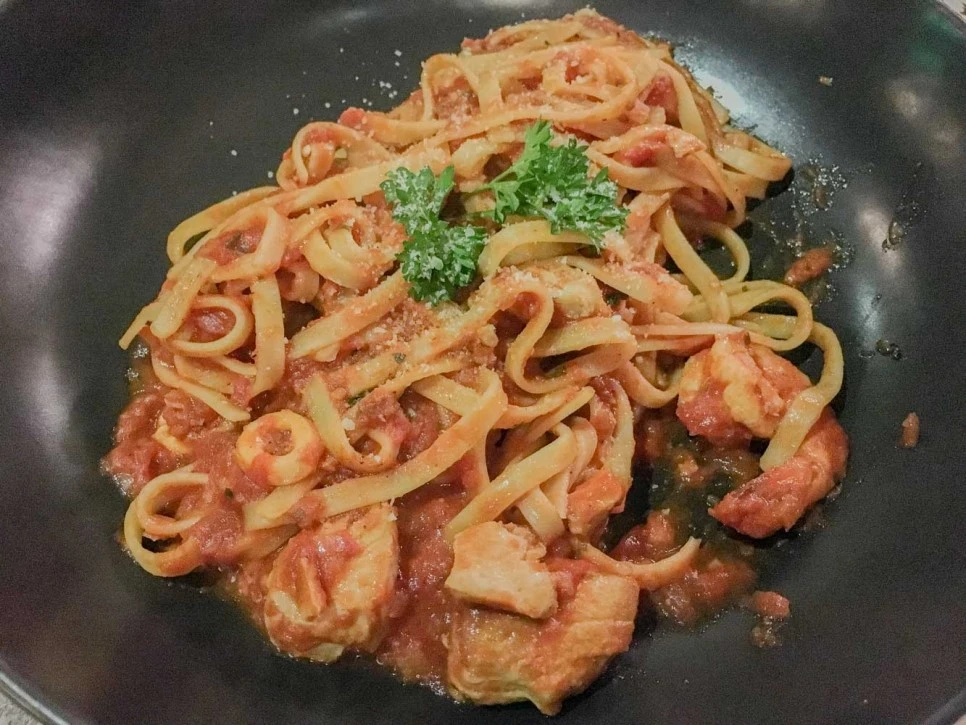 IMG_9422.JPG?type=w966