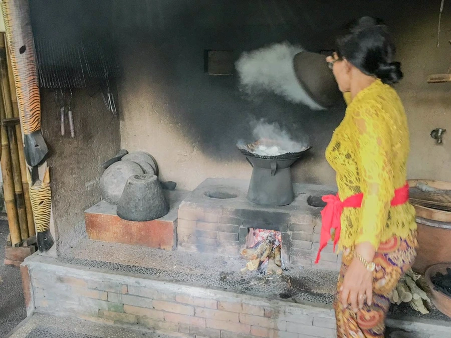 IMG_9310.JPG?type=w966