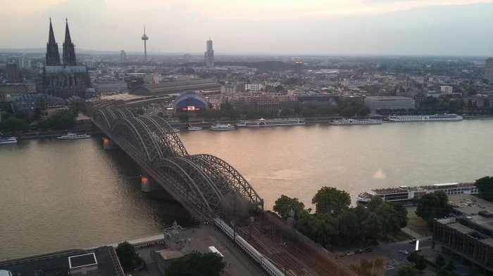 272427435969DD351DD7D5