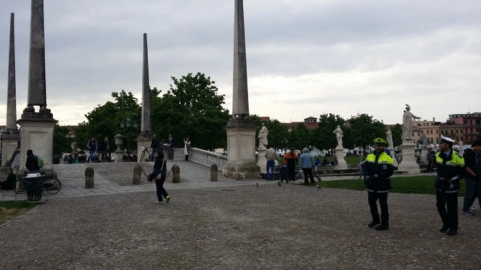 23562C415784C4DB2DB858