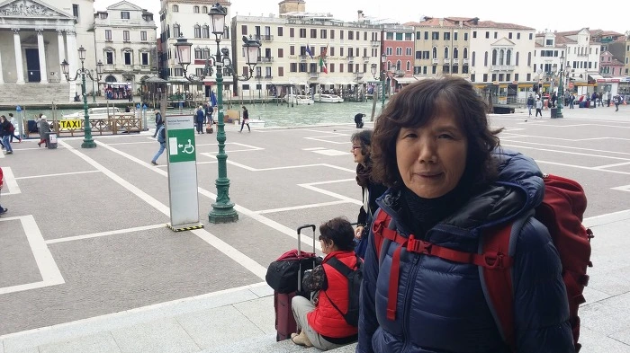 24059D38575FB3DF32F890