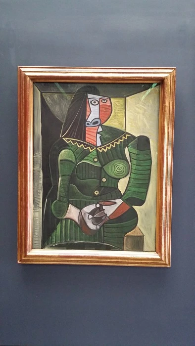 272947335969CADA1A76A5