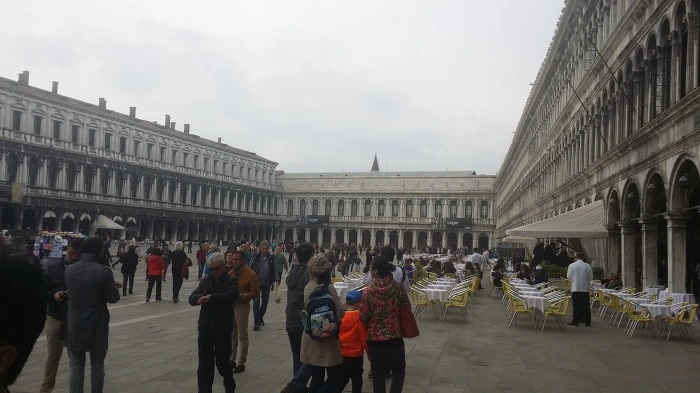 21392C45575FC21B1D9D60