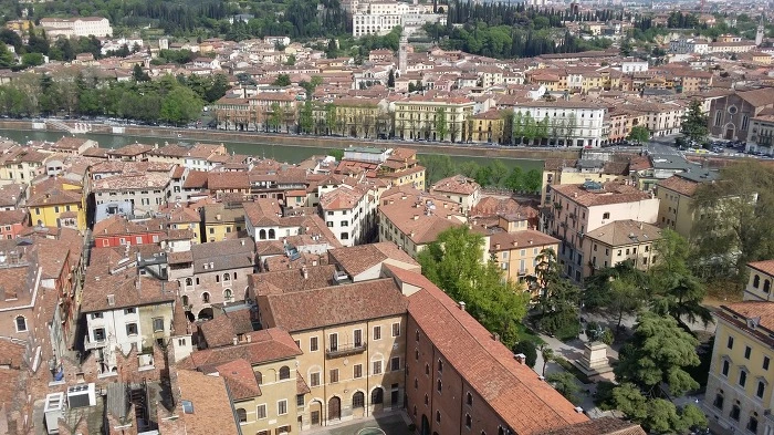 252550425784C74112398B