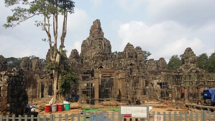 22351B465858CDE832BDE8