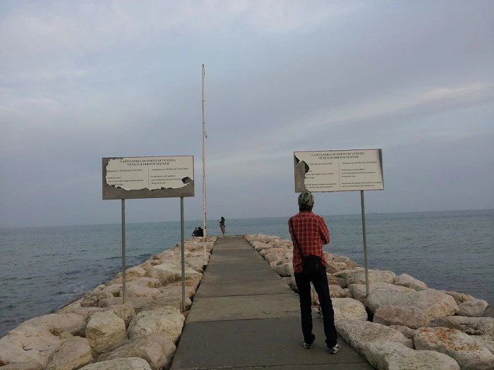 26750B36575FBCCC17D7FF