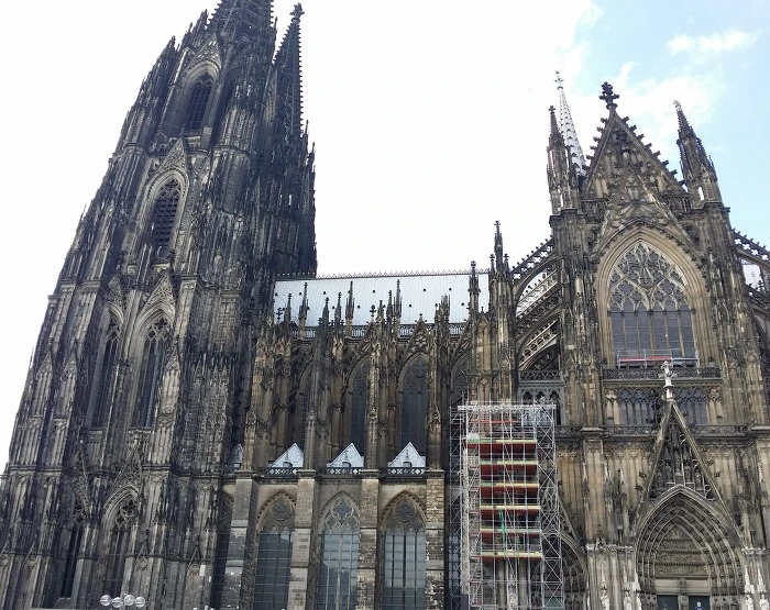 220EF04E5969DD1F0BF205