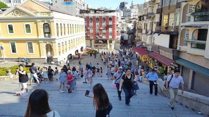 99E1EA335C9470701CC5BC