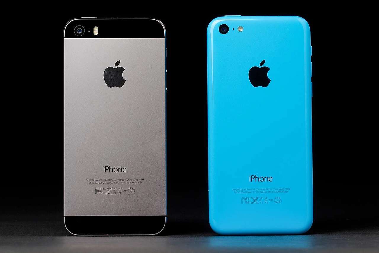 apple-iphone-5c-vs-5s-rear-2-1500x1000.jpg?ver=1