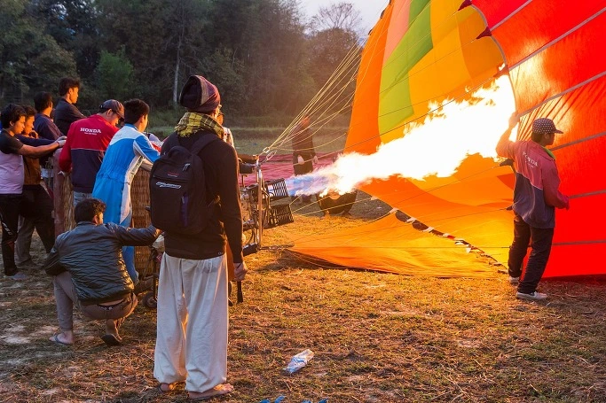 2107754B54F52BA8333C53