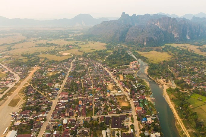 2276364754F52BB6272DCB