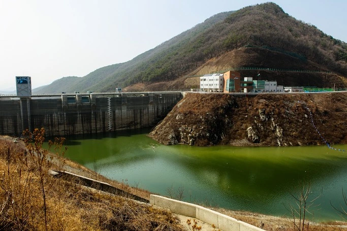 2438EA3B56E0240C295E15