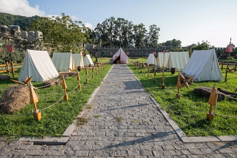 historical-re-enactment-of-the-romans-army-militar-2022-06-16-00-37-30-utc.jpg?type=w1