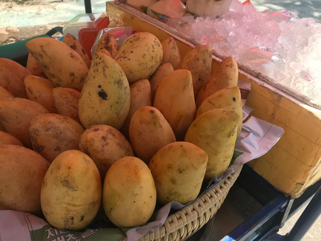 6. 망고찰밥 노점.JPG