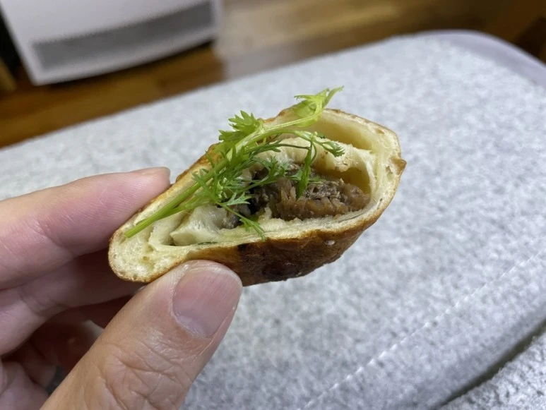 IMG_9049.JPG?type=w773