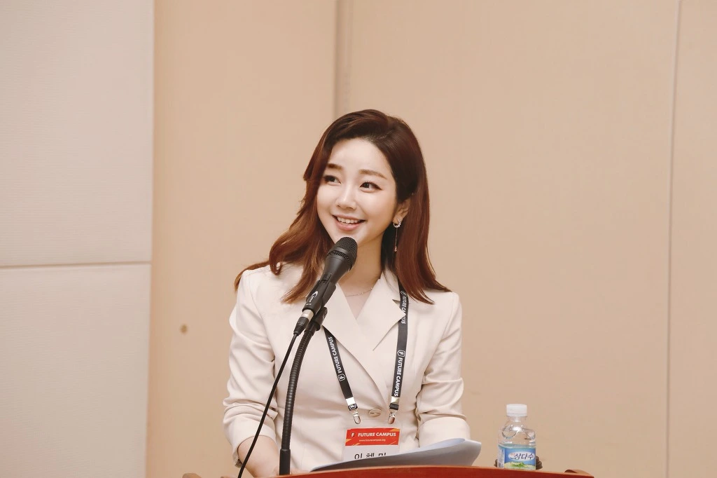 996EC73D5D9DCE9131BB43