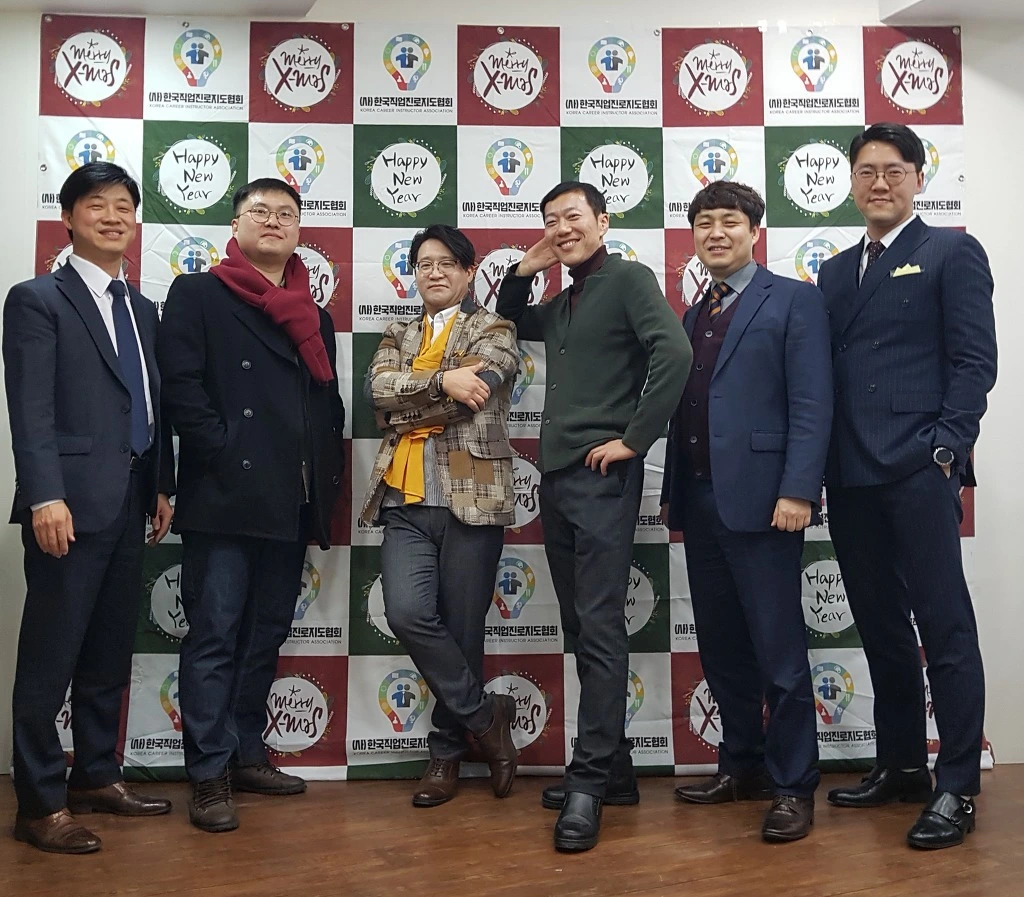 991B75385DC56ACF23812C