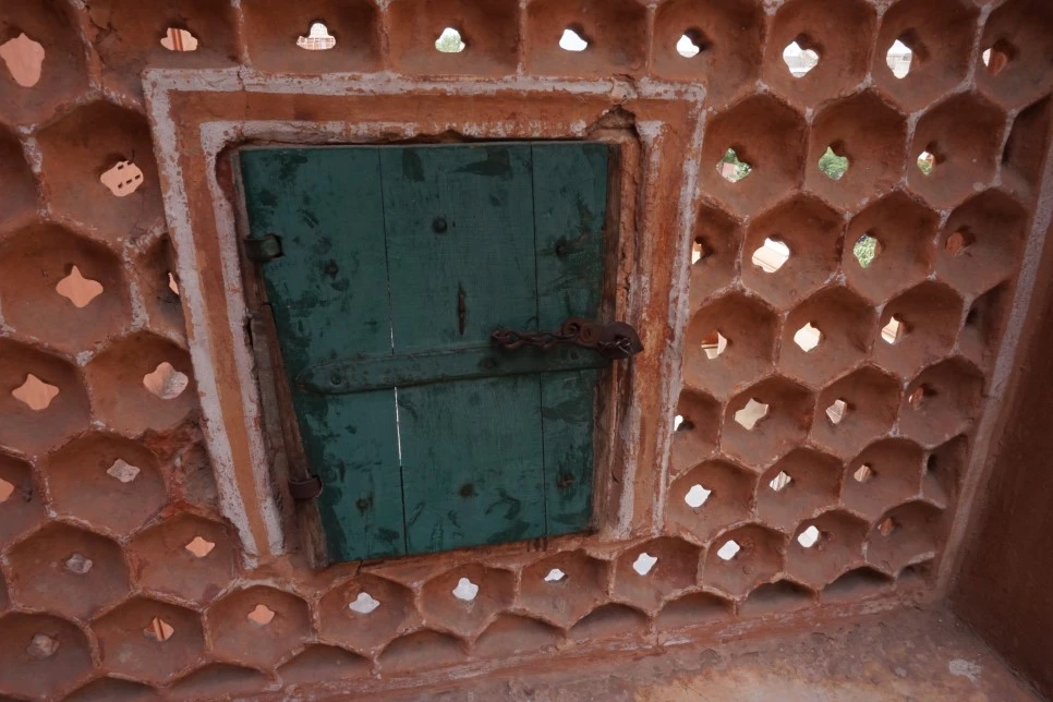 DSC00345.JPG?type=w966