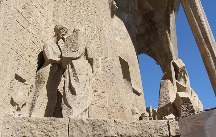 2726895055E9C6690300F5