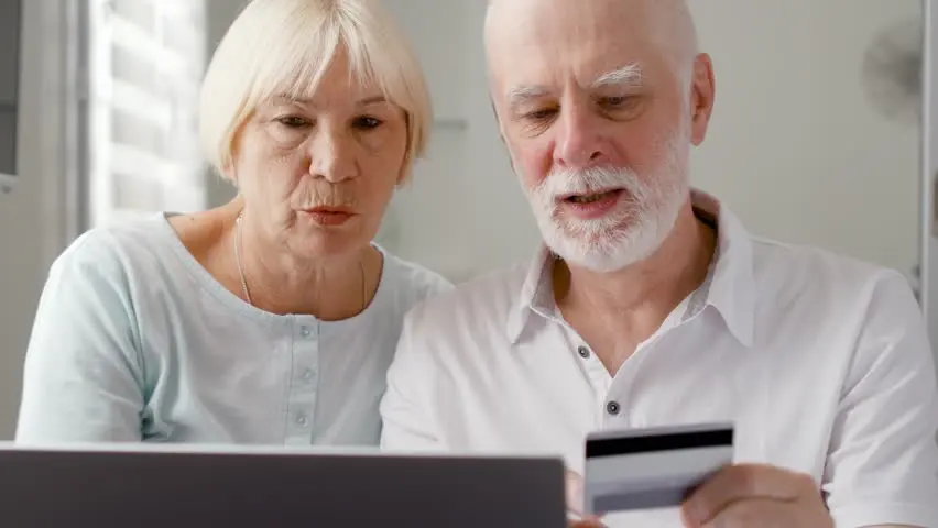 코로나_삶_인생_소비_재택근무_가족_사랑_온라인_수업_변화_주식_넷플릭스_환경 3.JPG