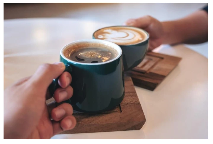 저축_티끌모아태산_속담_지출_스타벅스_자산관리_카드내역_결제금액_과소비_송정목 8.PNG