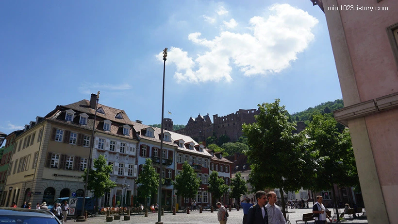 2179384C56BF2B8D1DBCE4