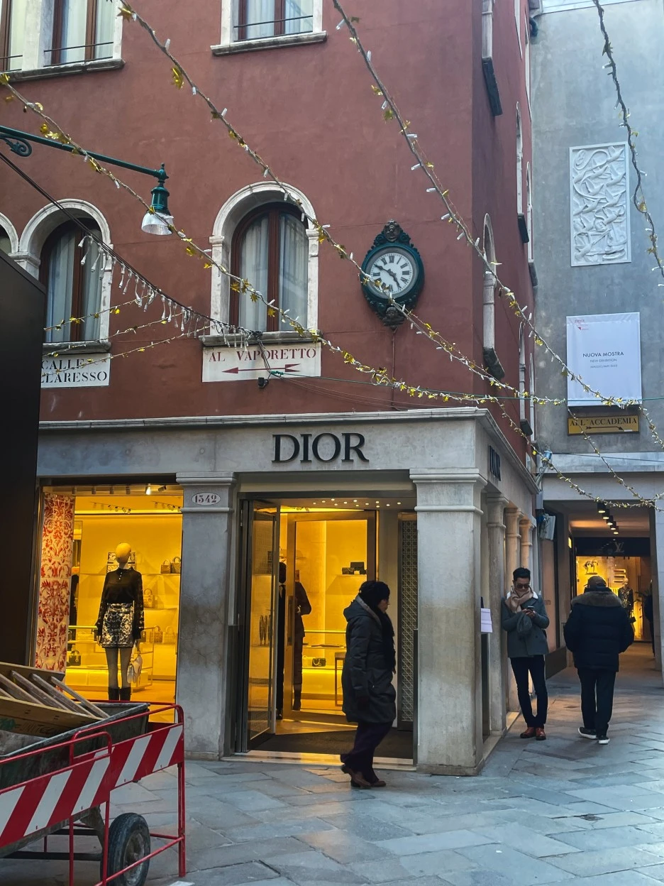 IMG_1779.jpg?type=w1