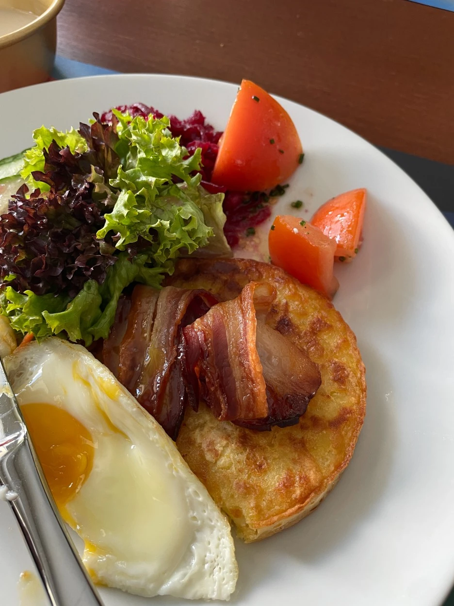 IMG_1277.jpg?type=w1