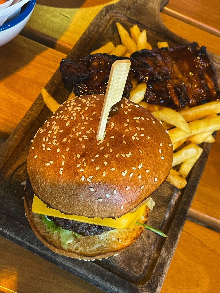 IMG_4832.jpg?type=w1