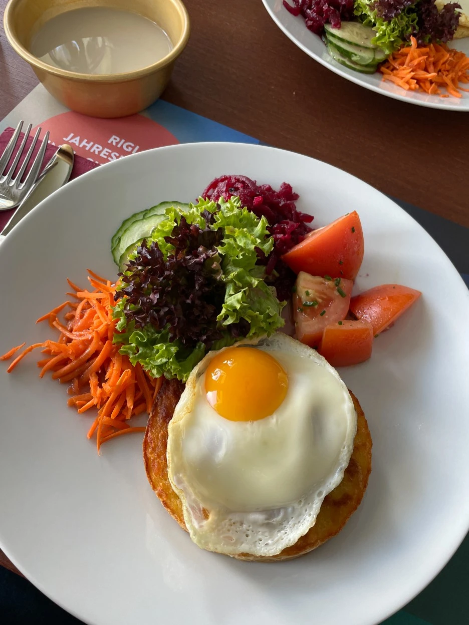 IMG_1276.jpg?type=w1