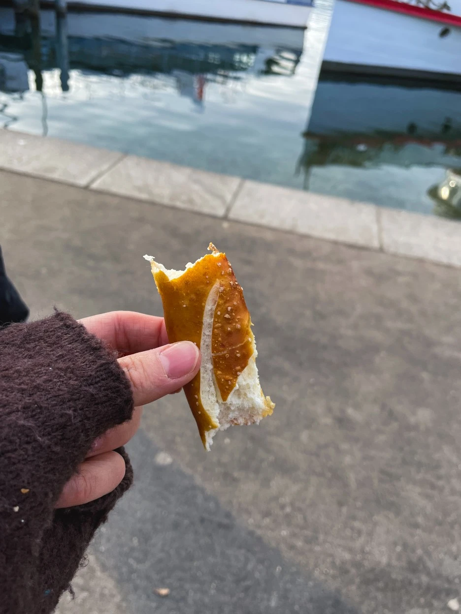 IMG_1050.jpg?type=w1