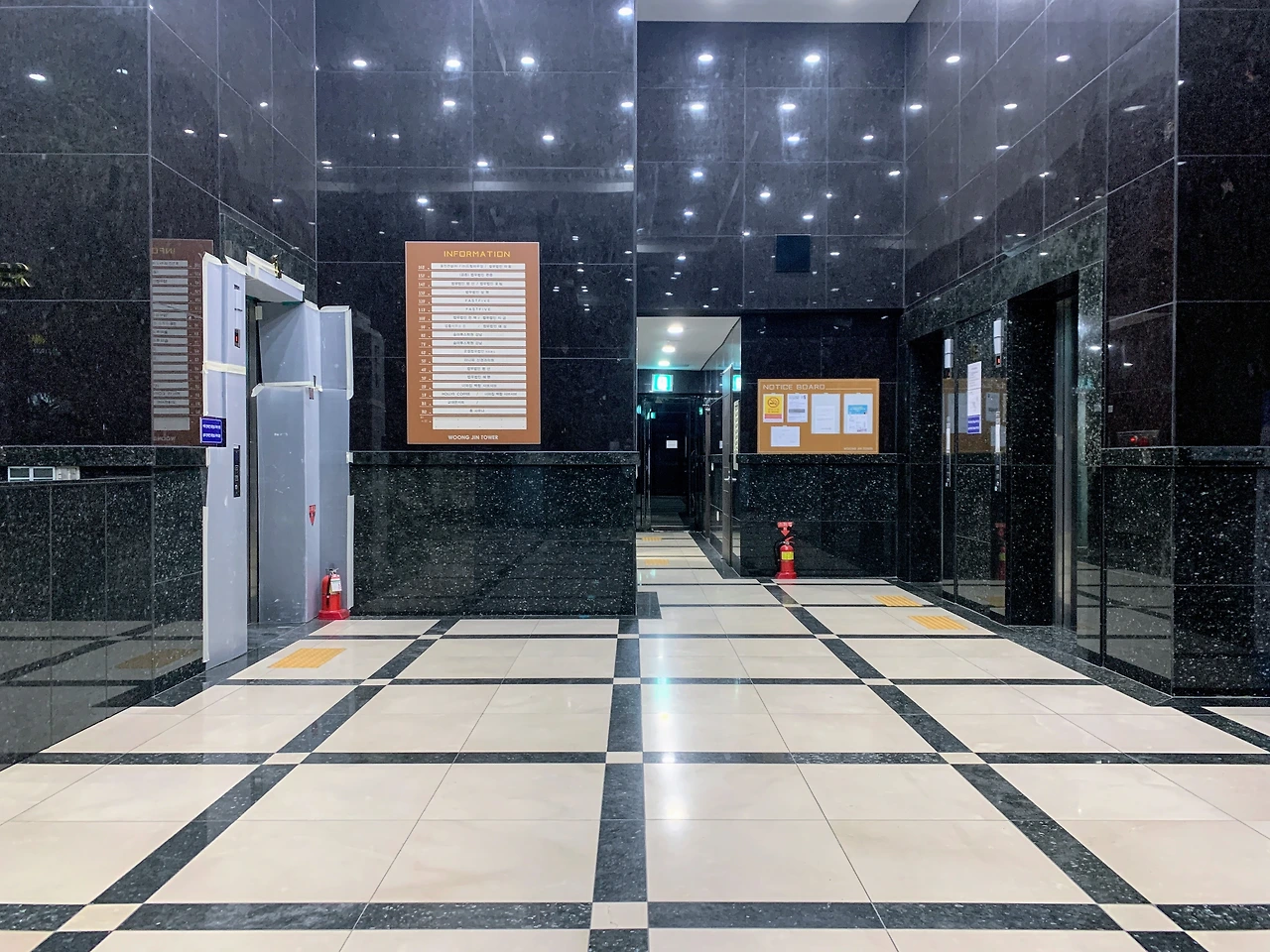 20200224-1층로비.JPG
