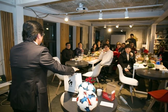 %EC%84%B1%EC%88%98%EB%8F%99%EC%9D%B8%EC%83%9D%EA%B3%B5%EA%B0%84_%EC%97%B0%EB%A7%90%EC%9E%90%EC%84%A0%EB%B0%94%EC%9E%90%ED%9A%8C_%2843%29.jpg?type=w2