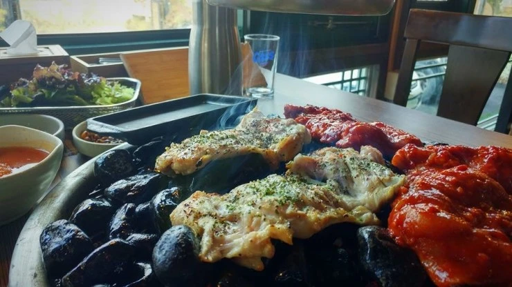 15032916_10157621057715456_7638842346083419014_n.jpg?type=w2