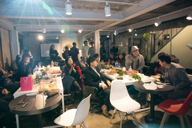 %EC%84%B1%EC%88%98%EB%8F%99%EC%9D%B8%EC%83%9D%EA%B3%B5%EA%B0%84_%EC%97%B0%EB%A7%90%EC%9E%90%EC%84%A0%EB%B0%94%EC%9E%90%ED%9A%8C_%28146%29.jpg?type=w2